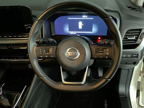 Nissan Qashqai 1.3 DIG-T MHEV N-Connecta SUV 5dr Petrol Hybrid Manual Euro 6 (s/s) (140 ps 16