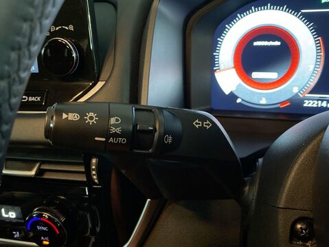 Nissan Qashqai 1.3 DIG-T MHEV N-Connecta SUV 5dr Petrol Hybrid Manual Euro 6 (s/s) (140 ps 23