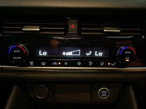 Nissan Qashqai 1.3 DIG-T MHEV N-Connecta SUV 5dr Petrol Hybrid Manual Euro 6 (s/s) (140 ps 31