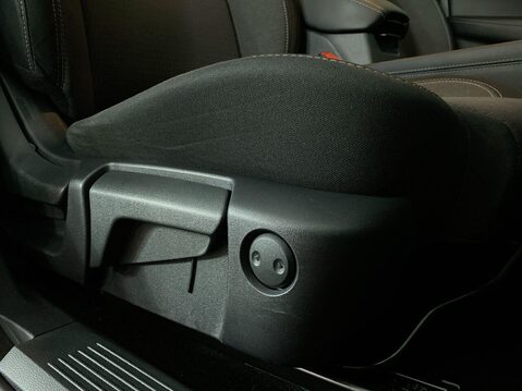 Nissan Qashqai 1.3 DIG-T MHEV N-Connecta SUV 5dr Petrol Hybrid Manual Euro 6 (s/s) (140 ps 26