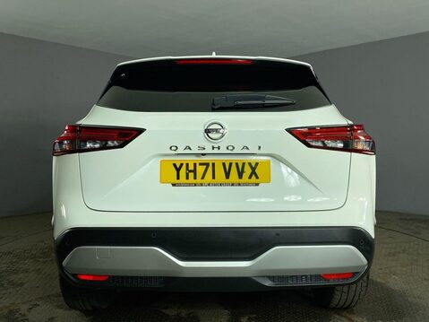 Nissan Qashqai 1.3 DIG-T MHEV N-Connecta SUV 5dr Petrol Hybrid Manual Euro 6 (s/s) (140 ps 7
