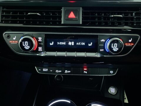 Audi A4 2.0 TFSI 35 Black Edition Saloon 4dr Petrol S Tronic Euro 6 (s/s) (150 ps) 25