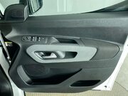 Peugeot e-Rifter 52kWh GT Standard MPV 5dr Electric Auto (7.4kW Charger) (136 ps) Cruise Co 27