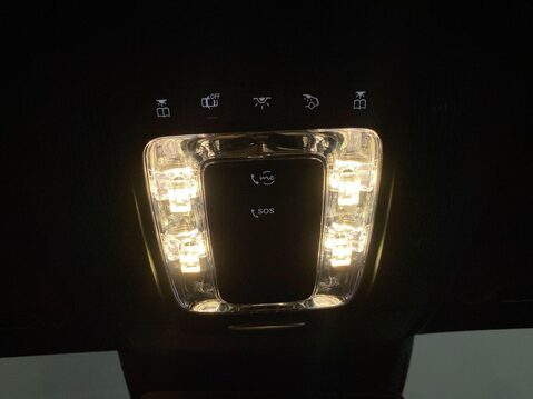 Mercedes-Benz A Class 1.5 A180d Sport (Premium) Hatchback 5dr Diesel 7G-DCT Euro 6 (s/s) (116 ps) 18