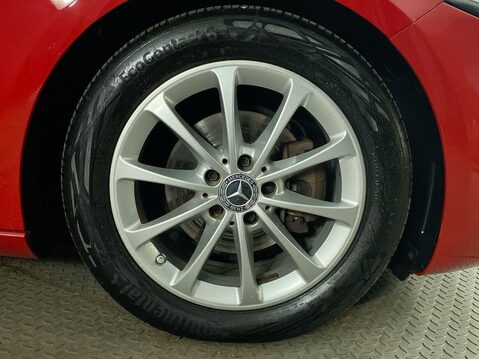 Mercedes-Benz A Class 1.5 A180d Sport (Premium) Hatchback 5dr Diesel 7G-DCT Euro 6 (s/s) (116 ps) 12