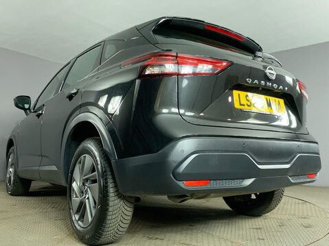 Nissan Qashqai 1.3 DIG-T MHEV Acenta Premium SUV 5dr Petrol Hybrid Manual Euro 6 (s/s) (15 14