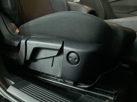 Nissan Qashqai 1.3 DIG-T MHEV Acenta Premium SUV 5dr Petrol Hybrid Manual Euro 6 (s/s) (15 26