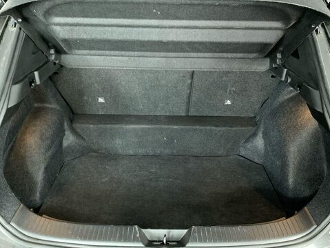 Nissan Qashqai 1.3 DIG-T MHEV Acenta Premium SUV 5dr Petrol Hybrid Manual Euro 6 (s/s) (15 13