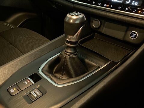 Nissan Qashqai 1.3 DIG-T MHEV Acenta Premium SUV 5dr Petrol Hybrid Manual Euro 6 (s/s) (15 21