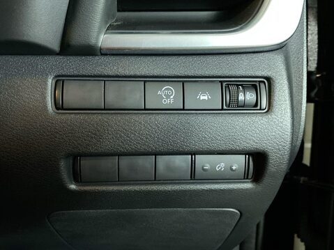 Nissan Qashqai 1.3 DIG-T MHEV Acenta Premium SUV 5dr Petrol Hybrid Manual Euro 6 (s/s) (15 25