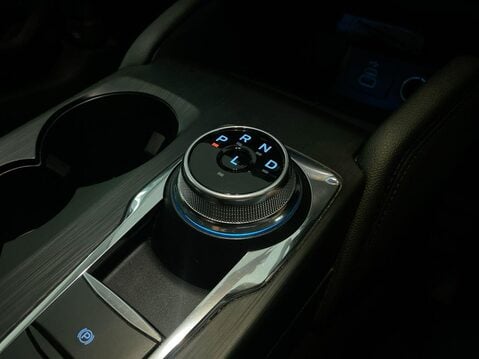 Ford Kuga 2.0 EcoBlue Titanium SUV 5dr Diesel Auto AWD Euro 6 (s/s) (190 ps) Sat Nav 21