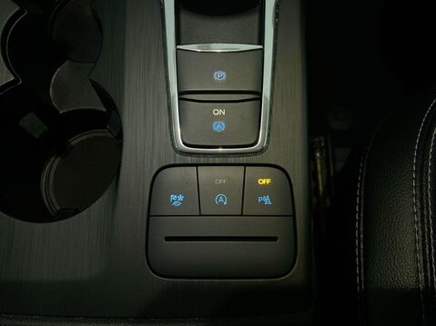 Ford Kuga 2.0 EcoBlue Titanium SUV 5dr Diesel Auto AWD Euro 6 (s/s) (190 ps) Sat Nav 29