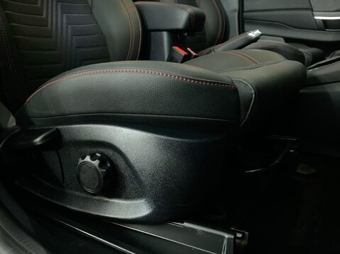 Ford Puma 1.0T EcoBoost MHEV ST-Line X SUV 5dr Petrol Hybrid DCT Euro 6 (s/s) (125 ps 26