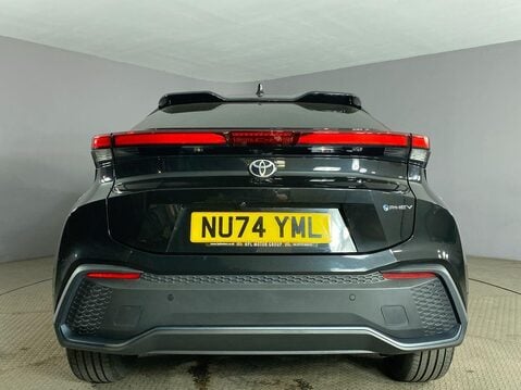 Toyota C-HR 2.0 VVT 13.6kWh Design SUV 5dr Petrol Plug-in Hybrid CVT Euro 6 (s/s) (223 7