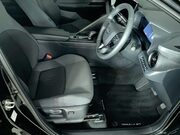 Toyota C-HR 2.0 VVT 13.6kWh Design SUV 5dr Petrol Plug-in Hybrid CVT Euro 6 (s/s) (223 15