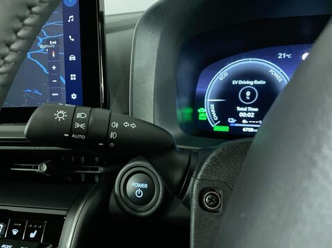 Toyota C-HR 2.0 VVT 13.6kWh Design SUV 5dr Petrol Plug-in Hybrid CVT Euro 6 (s/s) (223 23