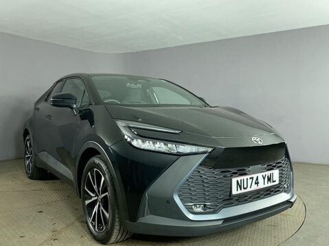 Toyota C-HR 2.0 VVT 13.6kWh Design SUV 5dr Petrol Plug-in Hybrid CVT Euro 6 (s/s) (223 2