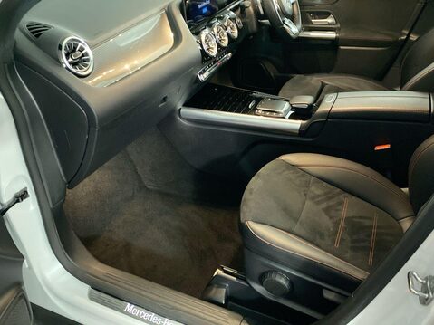 Mercedes-Benz GLA 1.3 GLA180 AMG Line (Premium) SUV 5dr Petrol 7G-DCT Euro 6 (s/s) (136 ps) B 17