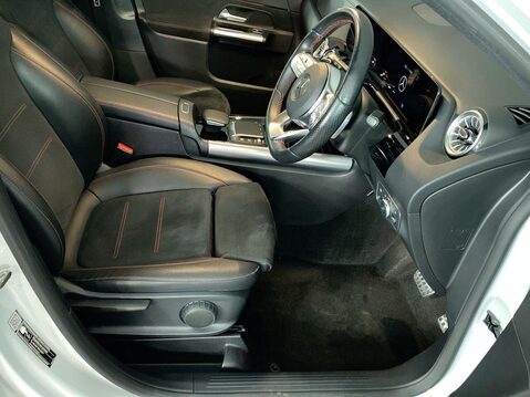 Mercedes-Benz GLA 1.3 GLA180 AMG Line (Premium) SUV 5dr Petrol 7G-DCT Euro 6 (s/s) (136 ps) B 15