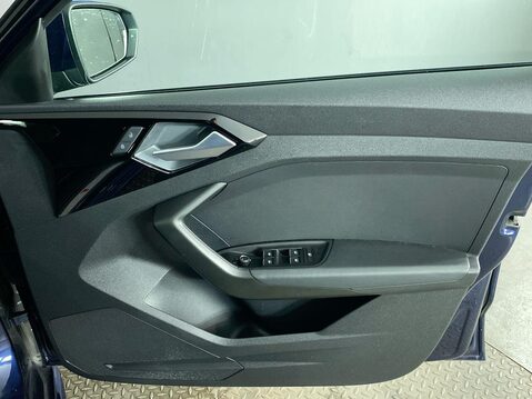 Audi A1 1.0 TFSI 30 S line Sportback 5dr Petrol Manual Euro 6 (s/s) (110 ps) Half L 27