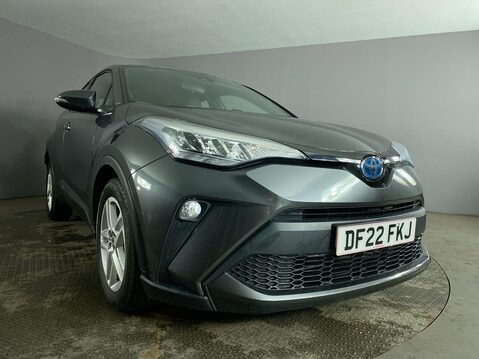 Toyota C-HR 1.8 VVT-h GPF Icon SUV 5dr Petrol Hybrid CVT Euro 6 (s/s) (122 ps) Cruise 11