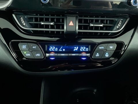 Toyota C-HR 1.8 VVT-h GPF Icon SUV 5dr Petrol Hybrid CVT Euro 6 (s/s) (122 ps) Cruise 31
