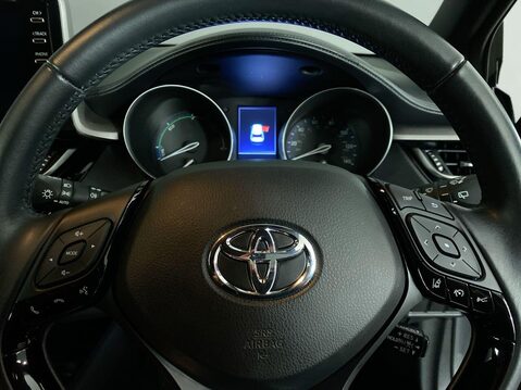 Toyota C-HR 1.8 VVT-h GPF Icon SUV 5dr Petrol Hybrid CVT Euro 6 (s/s) (122 ps) Cruise 22