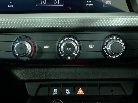 Audi A1 1.0 TFSI 25 S line Sportback 5dr Petrol Manual Euro 6 (s/s) (95 ps) Cruise 31