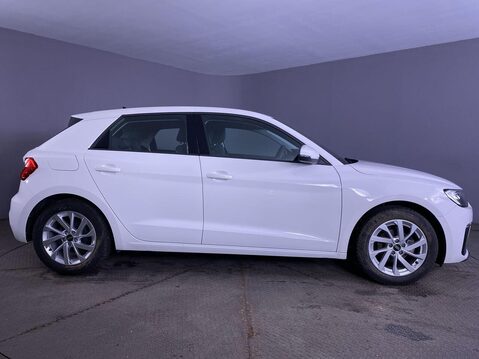 Audi A1 1.0 TFSI 25 Sport Sportback 5dr Petrol S Tronic Euro 6 (s/s) (95 ps) Sat Na 9