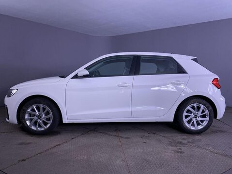 Audi A1 1.0 TFSI 25 Sport Sportback 5dr Petrol S Tronic Euro 6 (s/s) (95 ps) Sat Na 5