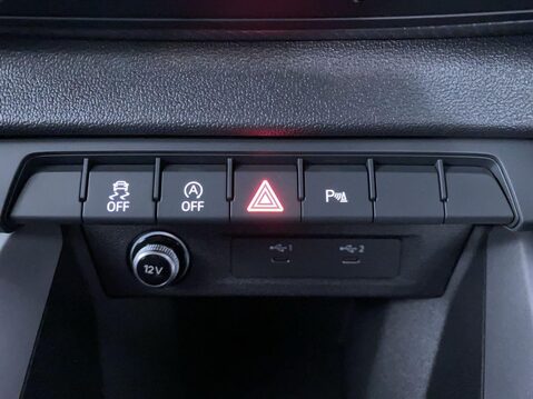 Audi A1 1.0 TFSI 25 Sport Sportback 5dr Petrol S Tronic Euro 6 (s/s) (95 ps) Sat Na 31