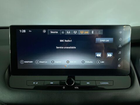 Nissan Qashqai 1.3 DIG-T MHEV N-Connecta SUV 5dr Petrol Hybrid Manual Euro 6 (s/s) (140 ps 30