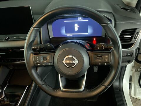 Nissan Qashqai 1.3 DIG-T MHEV N-Connecta SUV 5dr Petrol Hybrid Manual Euro 6 (s/s) (140 ps 16