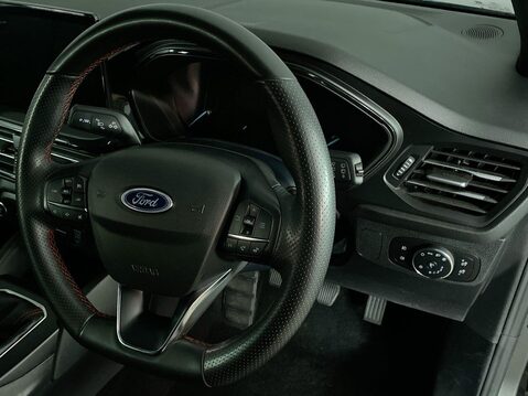 Ford Focus 1.0T EcoBoost MHEV ST-Line Hatchback 5dr Petrol Hybrid Manual Euro 6 (s/s) 16