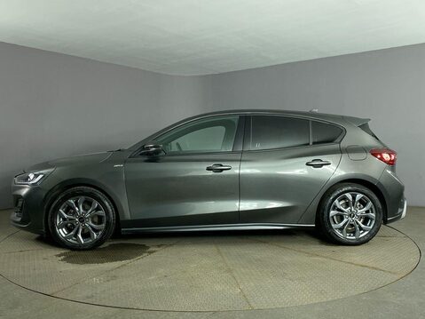Ford Focus 1.0T EcoBoost MHEV ST-Line Hatchback 5dr Petrol Hybrid Manual Euro 6 (s/s) 5