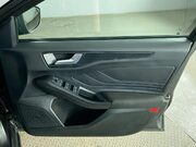 Ford Focus 1.0T EcoBoost MHEV ST-Line Hatchback 5dr Petrol Hybrid Manual Euro 6 (s/s) 27