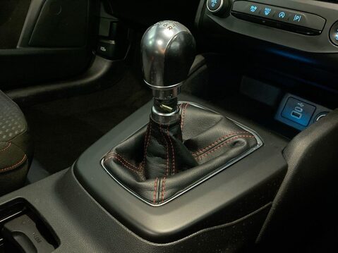 Ford Focus 1.0T EcoBoost MHEV ST-Line Hatchback 5dr Petrol Hybrid Manual Euro 6 (s/s) 21