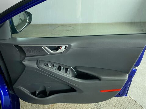 Hyundai IONIQ 1.6 h-GDi Premium SE Hatchback 5dr Petrol Hybrid DCT Euro 6 (s/s) (141 ps) 27