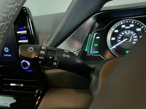 Hyundai IONIQ 1.6 h-GDi Premium SE Hatchback 5dr Petrol Hybrid DCT Euro 6 (s/s) (141 ps) 23