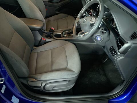 Hyundai IONIQ 1.6 h-GDi Premium SE Hatchback 5dr Petrol Hybrid DCT Euro 6 (s/s) (141 ps) 15