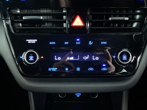 Hyundai IONIQ 1.6 h-GDi Premium SE Hatchback 5dr Petrol Hybrid DCT Euro 6 (s/s) (141 ps) 31