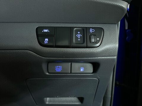 Hyundai IONIQ 1.6 h-GDi Premium SE Hatchback 5dr Petrol Hybrid DCT Euro 6 (s/s) (141 ps) 32