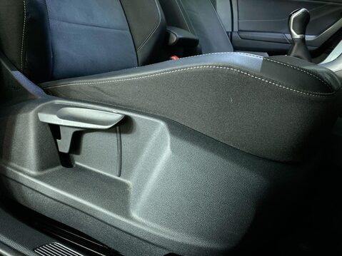 Volkswagen T-Roc 2.0 TDI Style SUV 5dr Diesel Manual Euro 6 (s/s) (115 ps) Cruise Control - 26