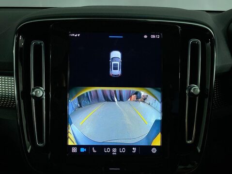 Volvo XC40 Recharge Twin 78kWh Pro SUV 5dr Electric Auto AWD (408 ps) Sat Nav - Half L 24