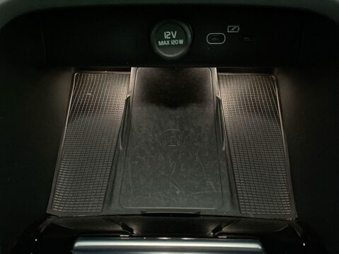 Volvo XC40 Recharge Twin 78kWh Pro SUV 5dr Electric Auto AWD (408 ps) Sat Nav - Half L 32