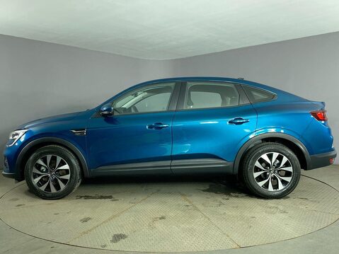 Renault Arkana 1.6 E-TECH Iconic SUV 5dr Petrol Hybrid Auto 2WD Euro 6 (s/s) (145 bhp) Air 5