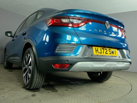 Renault Arkana 1.6 E-TECH Iconic SUV 5dr Petrol Hybrid Auto 2WD Euro 6 (s/s) (145 bhp) Air 14