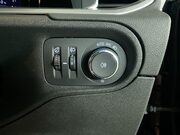 Vauxhall Grandland 1.6 13.2kWh GS Line SUV 5dr Petrol Plug-in Hybrid Auto Euro 6 (s/s) (225 ps 23