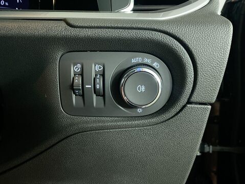 Vauxhall Grandland 1.6 13.2kWh GS Line SUV 5dr Petrol Plug-in Hybrid Auto Euro 6 (s/s) (225 ps 23