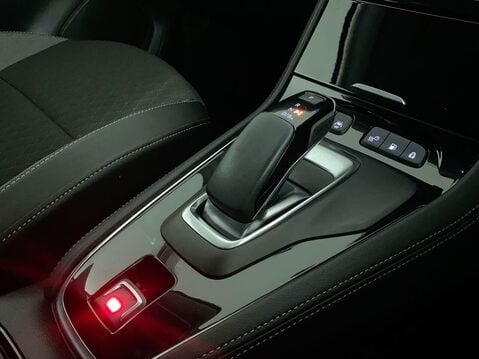 Vauxhall Grandland 1.6 13.2kWh GS Line SUV 5dr Petrol Plug-in Hybrid Auto Euro 6 (s/s) (225 ps 21